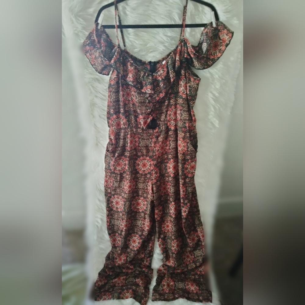 🌺 Xhilaration Cold Shoulder Jumpsuit – Boho Babe Energy 🌺 - Picture 2 of 9